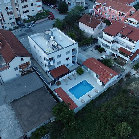 Apartment Zara - Luxury Apartment With Private Pool Extérieur photo