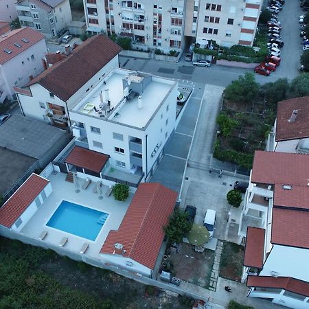 Apartment Zara - Luxury Apartment With Private Pool Extérieur photo