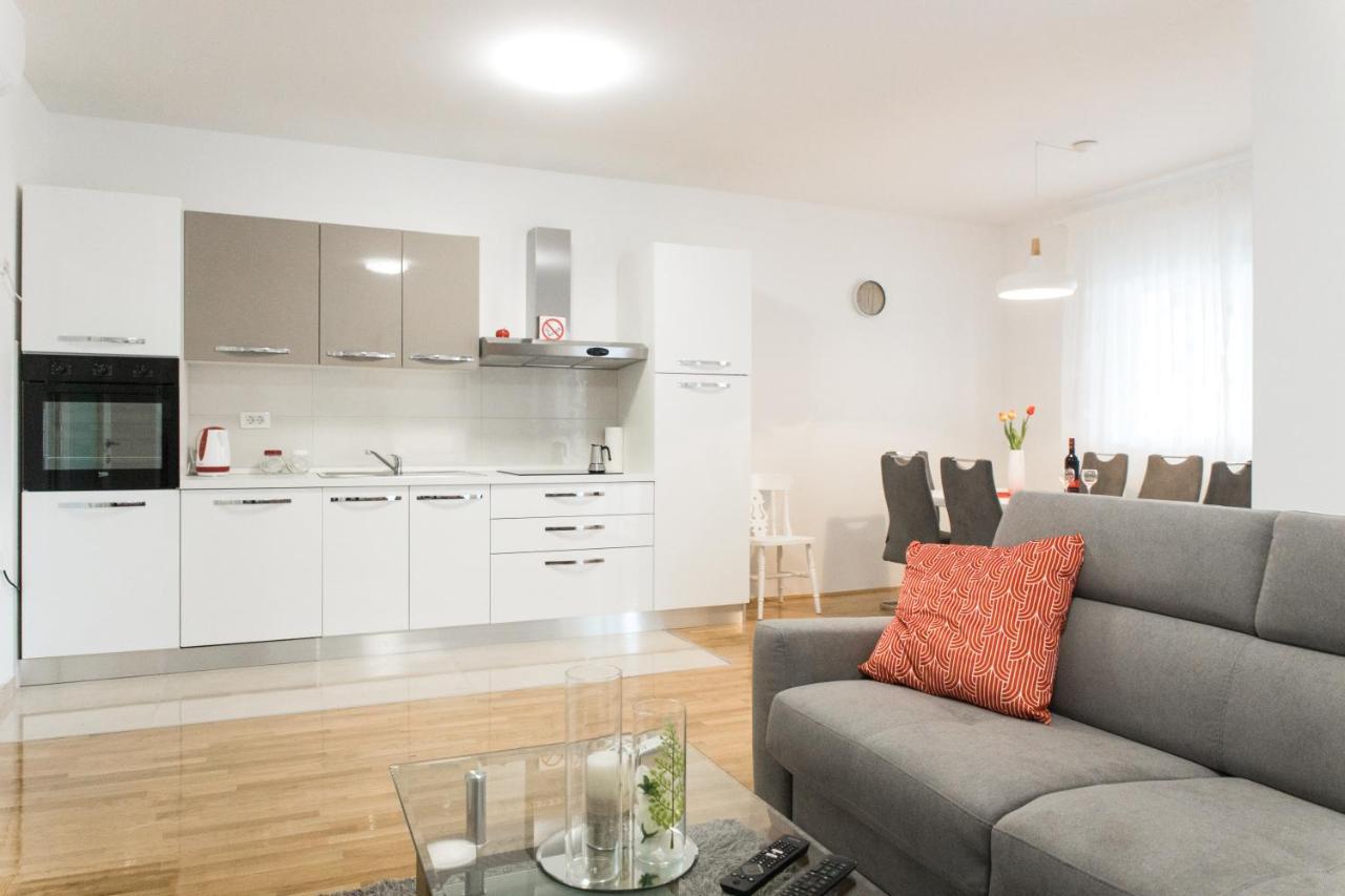 Apartment Zara - Luxury Apartment With Private Pool Extérieur photo