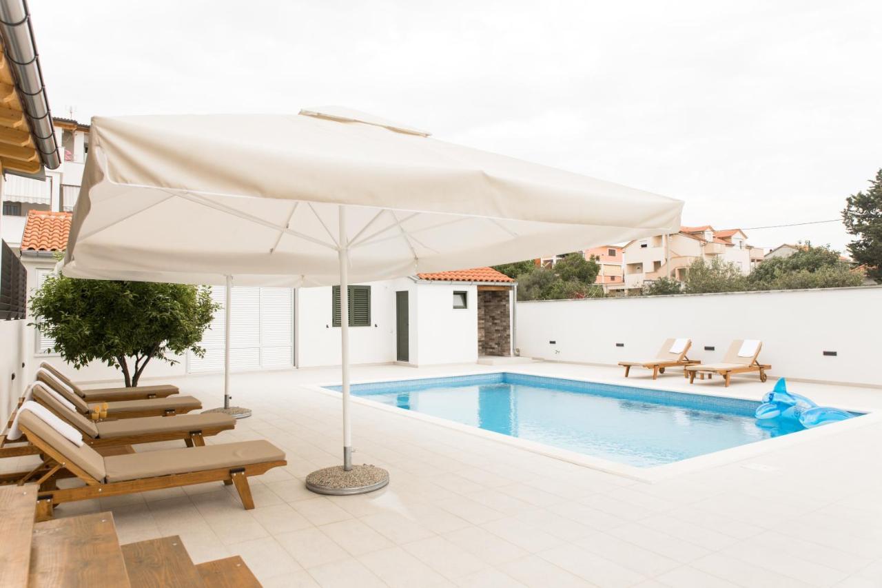 Apartment Zara - Luxury Apartment With Private Pool Extérieur photo